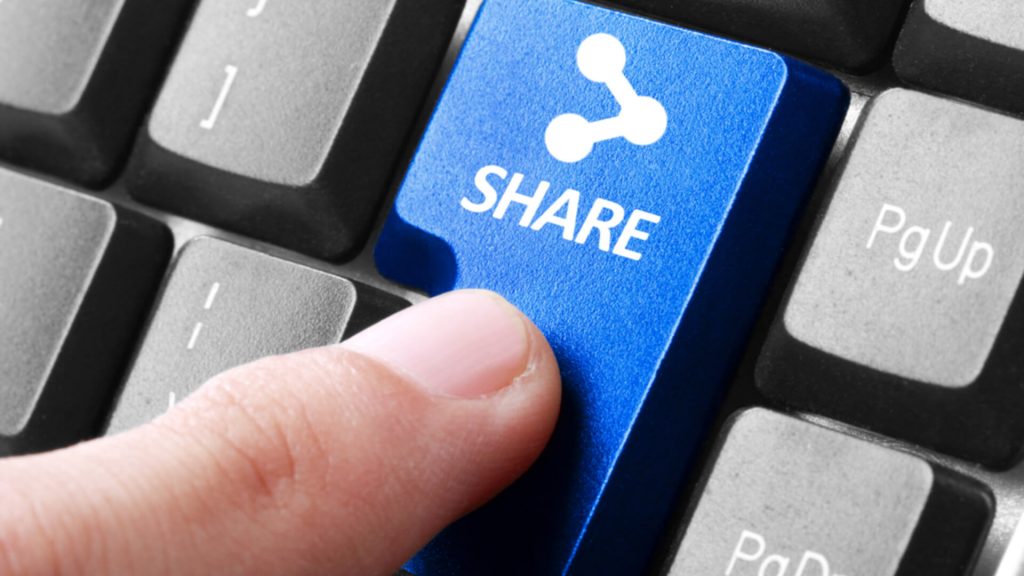 share sharing social media keyboard ss 1920