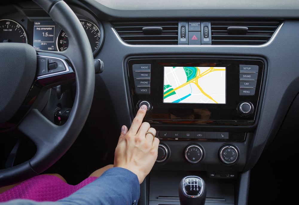 navigation system while driving a car technology